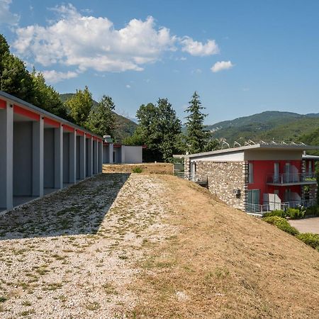 Gefiri Plakas Hotel, Tzoumerka Eksteriør billede